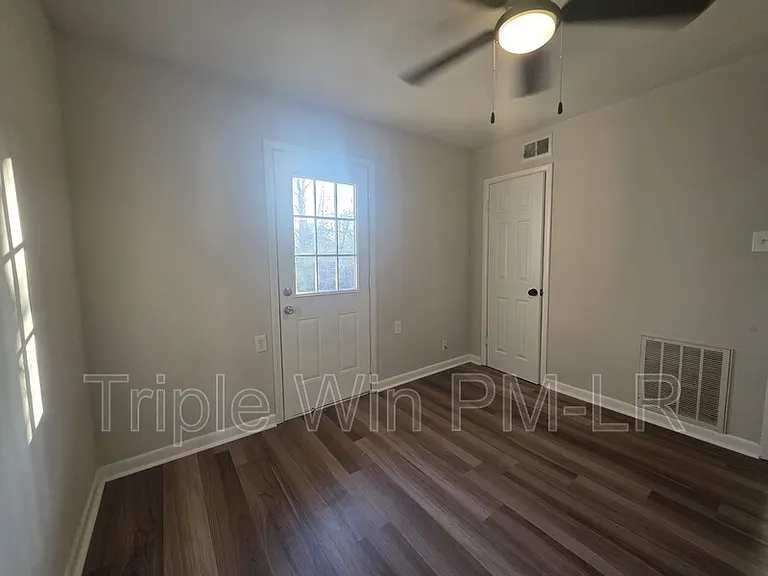 109 Farmere Cir — Photo 12