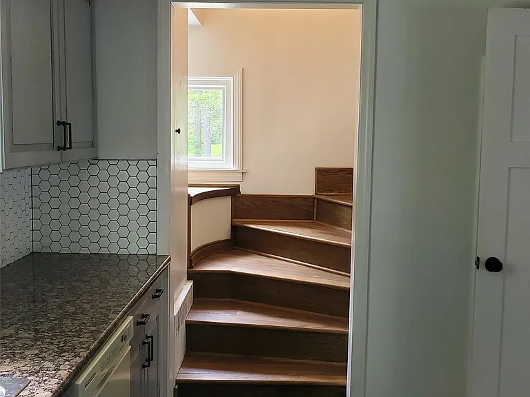 249 W Buell Rd E — Photo 35