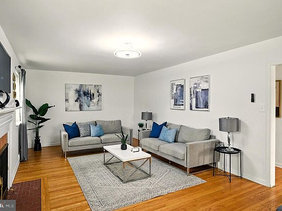 5th image of 364 S Rolling Rd