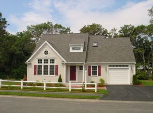 129 Schooner Ln, Barnstable, MA 02601