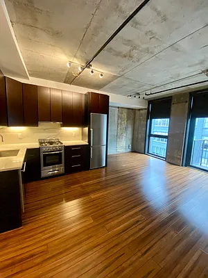 Rented by Golden Lioness Corp | media 16