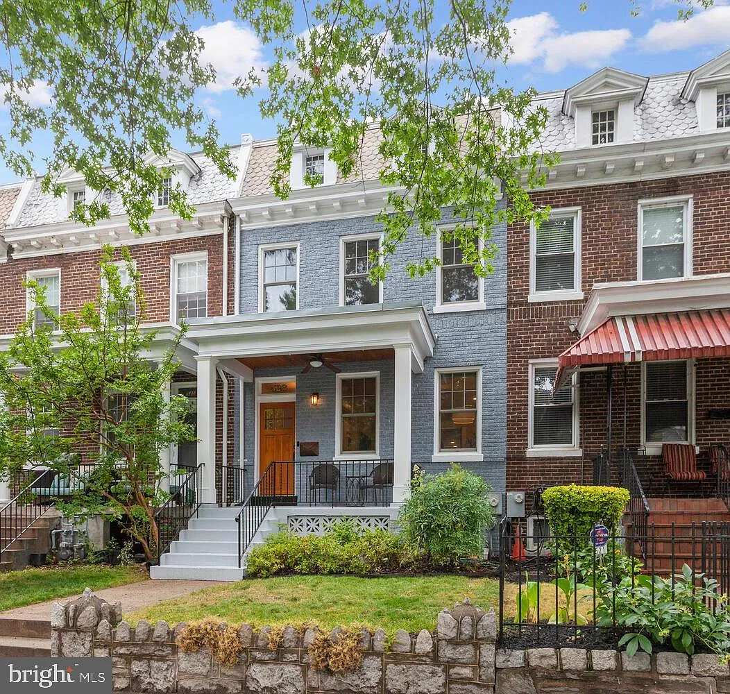523 Shepherd St NW photo 1