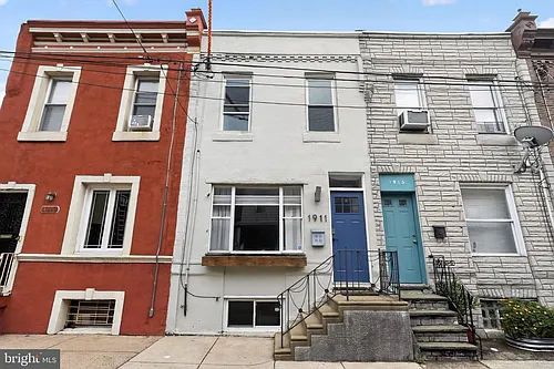 1911 S Lambert St Photo 1