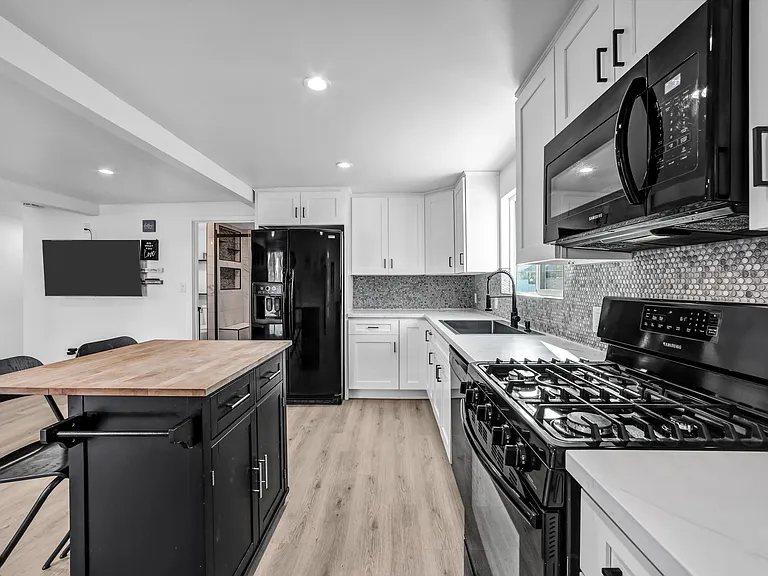 7834 Beck Ave — Photo 20