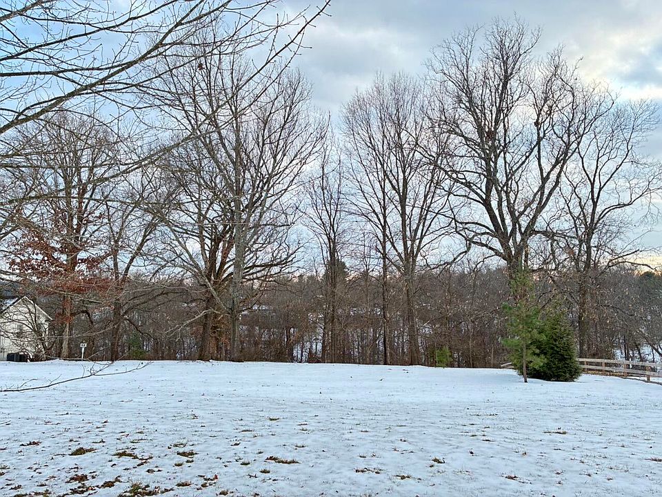 2nd image of 503 Leawood Dr