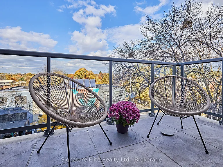 1331 Queen St E #505 — Photo 10
