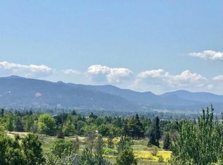 2438 Herrington Way, Medford, OR 97504