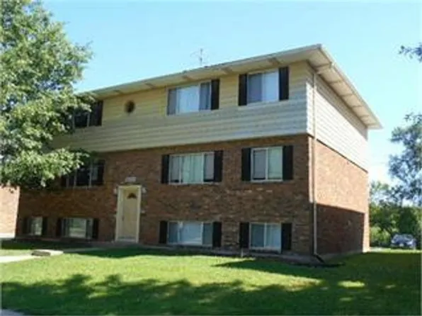 3528 Heatherton Drive, 3528 Heatherton Dr APT 3, Davenport, IA 52804