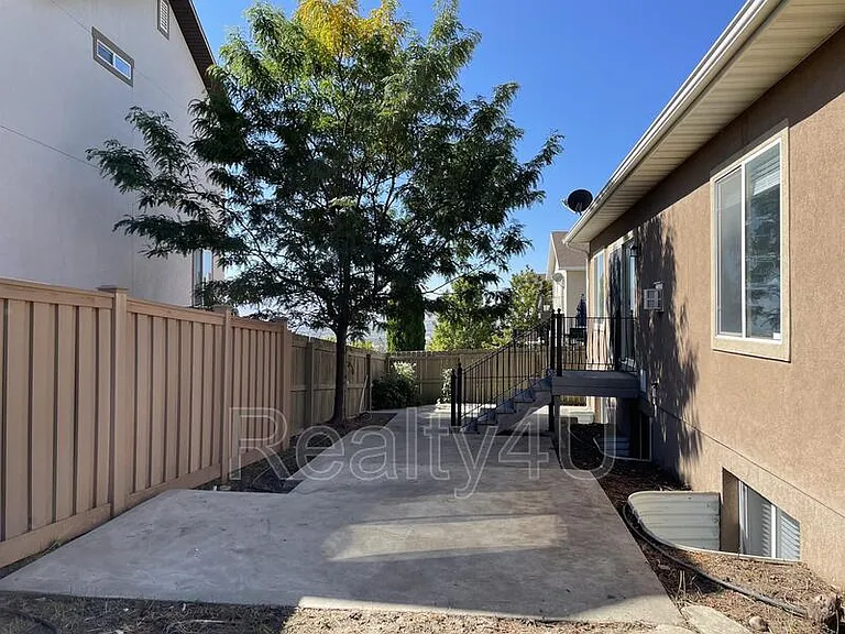 4081 N Rivermist Ln — Photo 30