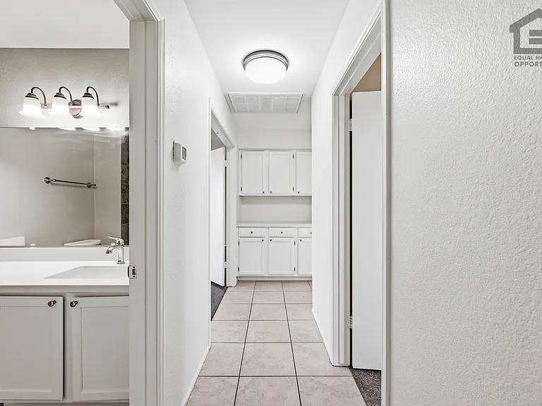 7202 W Corrine Dr — Photo 20