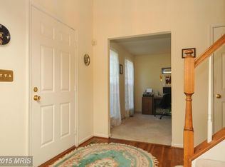 8021 Folkstone Rd, Manassas, VA 20111