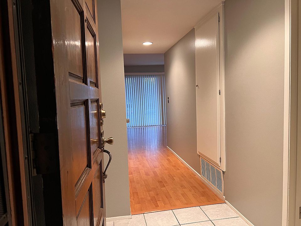 front door entrance to condo