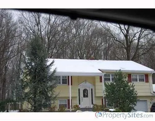 52 Sefton Cir photo 1