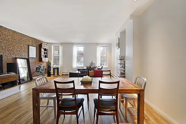 Rented by Nest Seekers International | media 5