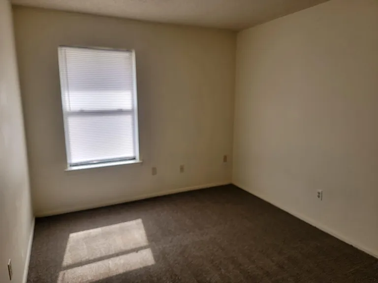 8010 N 117th East Ave — Photo 7