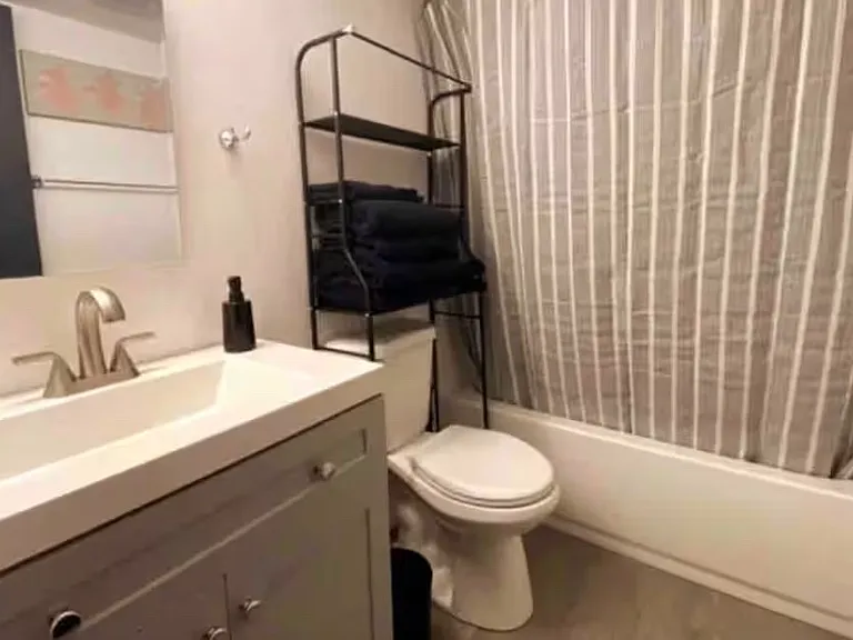 7031 N 80th Ave #4 — Photo 10