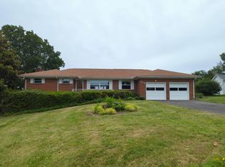 800 Asterwood Dr, Rossville, GA 30741