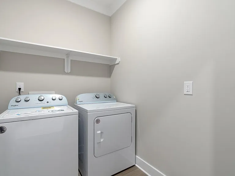 6104 Fox Rd — Photo 10