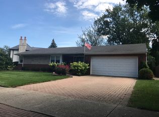 177 W Kathleen Dr, Park Ridge, IL 60068