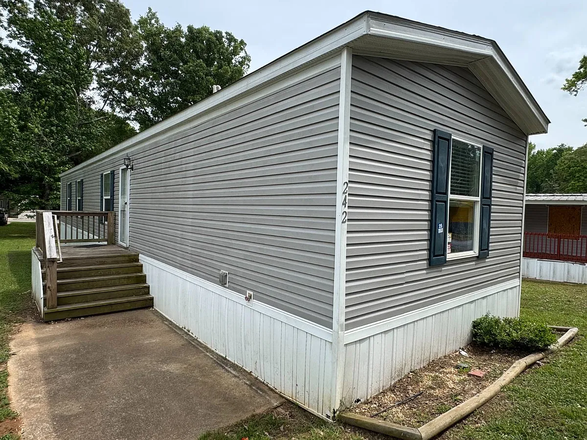 Building Photo - 242 Wallingford Dr