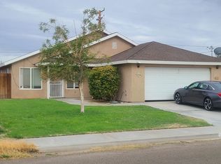 1128 Porter St, Ridgecrest, CA 93555