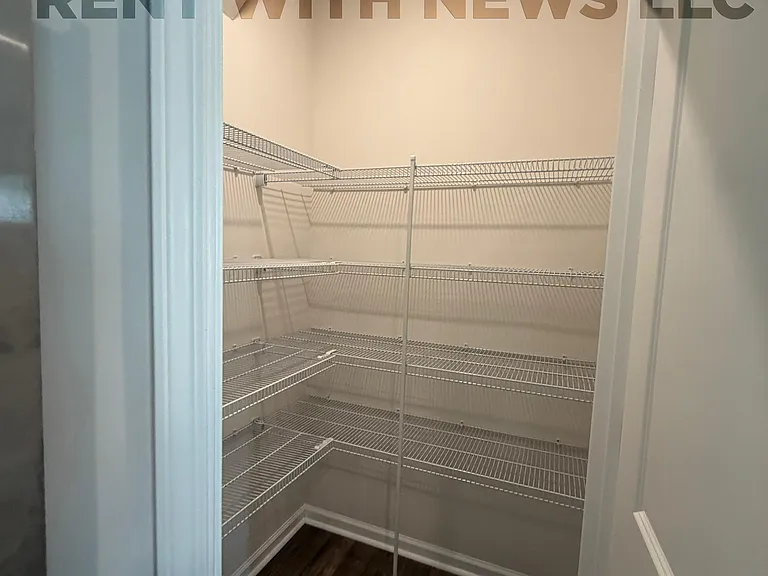 105 Brookberry Ct — Photo 22