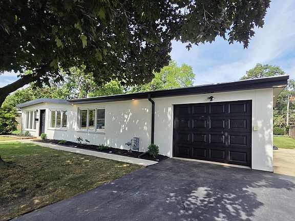 2nd image of 7906 W 98th St