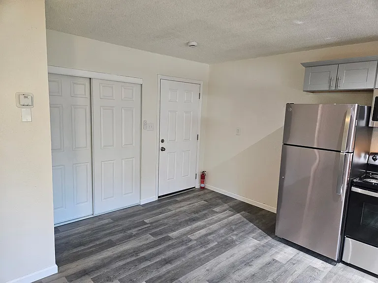 889 Tahoe Blvd #5 — Photo 5