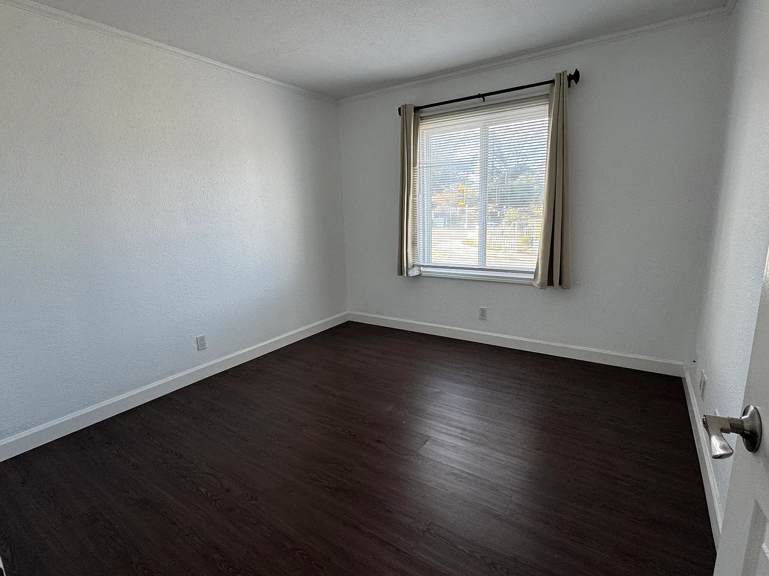 87th St, Daly City — Photo 4