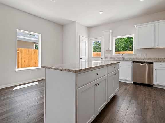 Alll kitchen appliances included