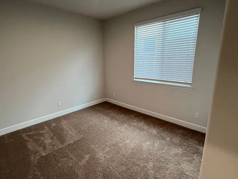 4310 White Fir Loop — Photo 9