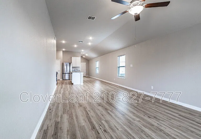 6334 Willow Point Blvd — Photo 11