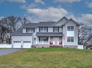 1 Key Largo Ct, Bayville, NJ 08721