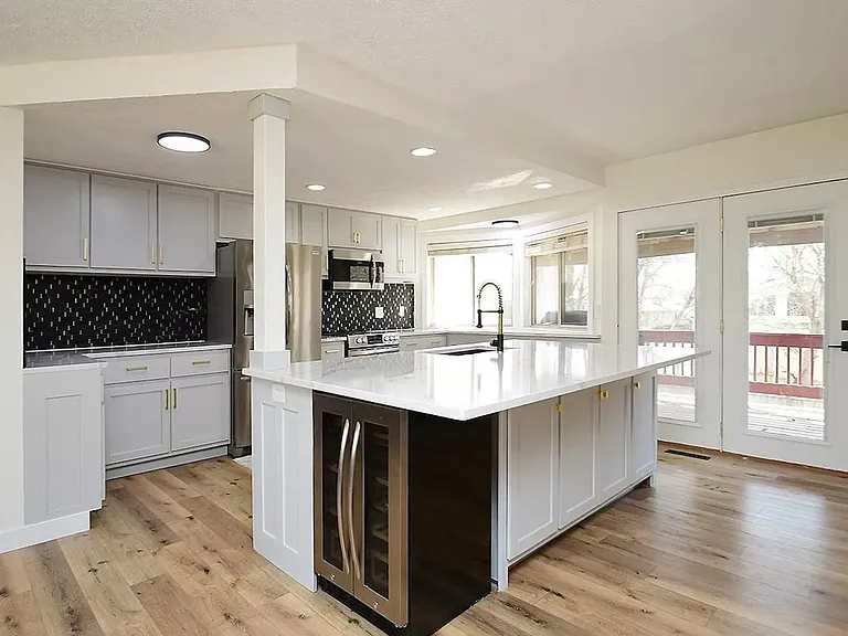 Kitchen island.