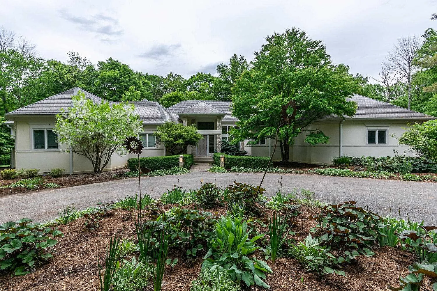 3717 E Mabels Way photo 1