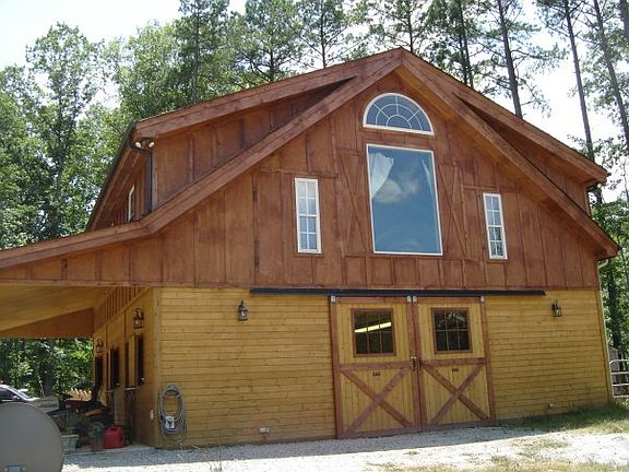 4 stalls with shedrow