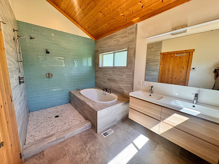 1826 Okra Blvd — Photo 10