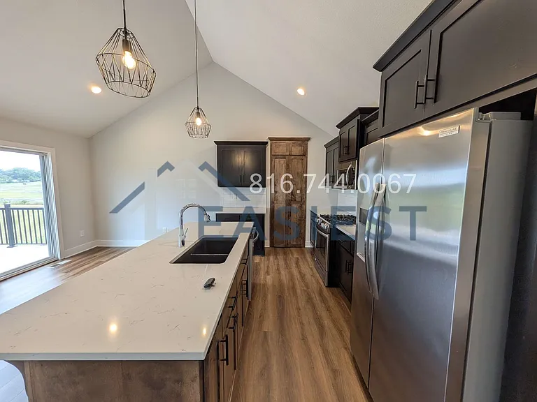 1209 NW 3rd St — Photo 8