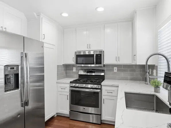 10060 Scripps Vista Way Unit 39, San Diego, CA 92131