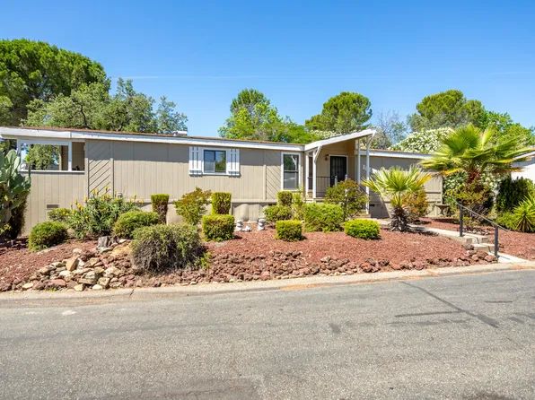 720 Little Deer Ln, Redding, CA 96003