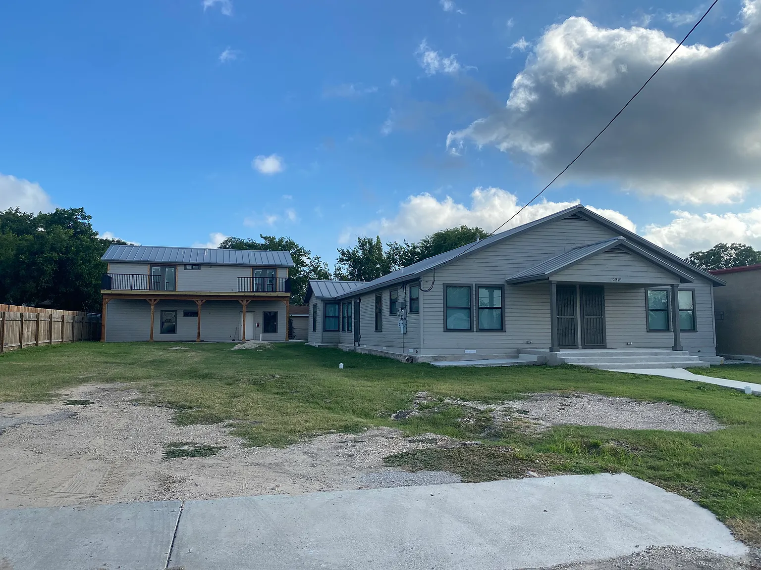 2 bed, 1000 sqft, $1,000 — Photo 1