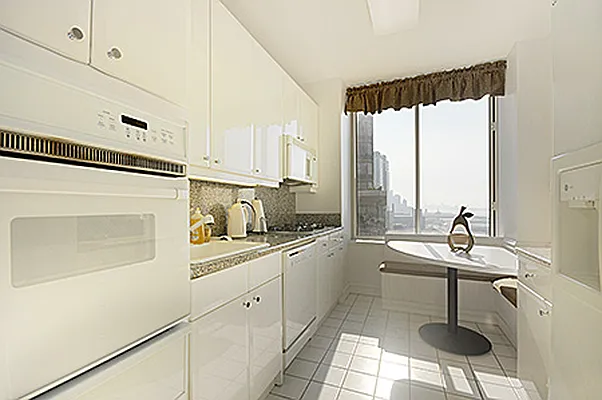 Rented by Markgraf Group Ltd | media 2