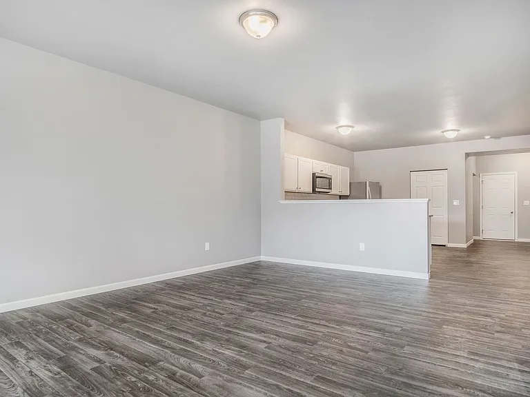 611 W Marion St #8 — Photo 7