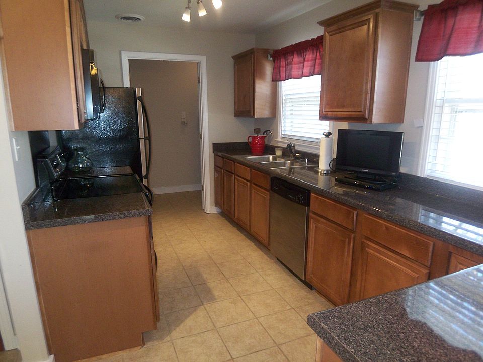 Dream Kitchen in Renovated Home!