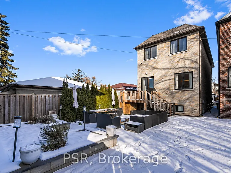 8 Willowbrook Rd — Photo 35