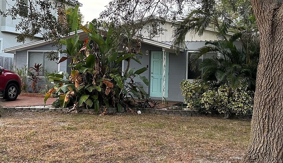 1st image of 619 32ND AVENUE N