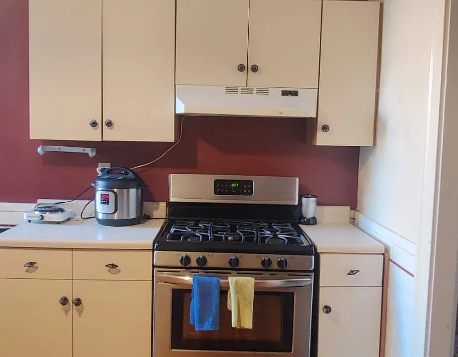 319 Saint Paul St #1