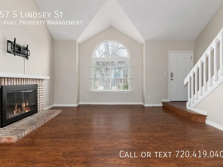 157 S Lindsey St — Photo 14