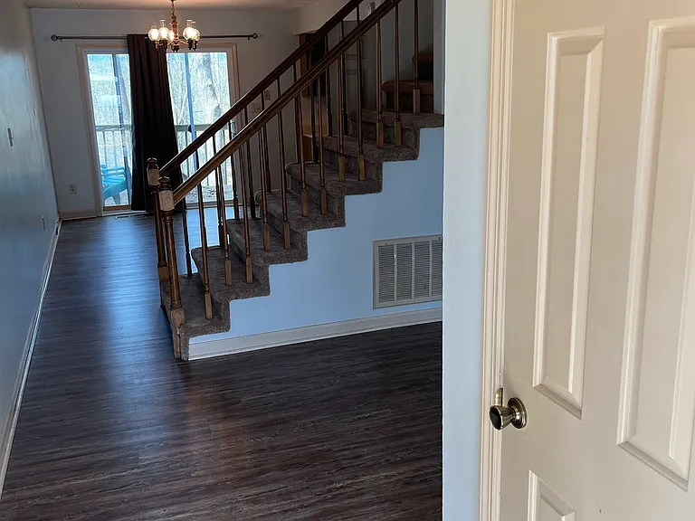 111 High Point Ln — Photo 16