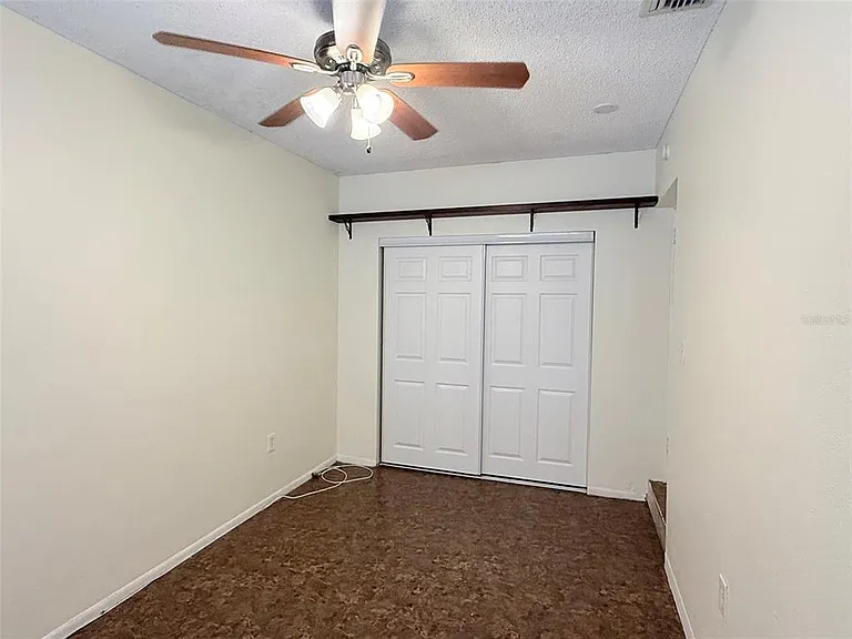 5541 Lown St N #SOUTH — Photo 11